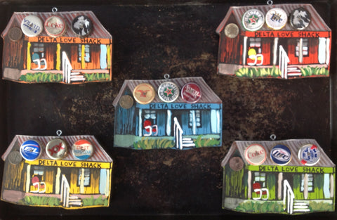 Tiny Love Shack (3/4 view)