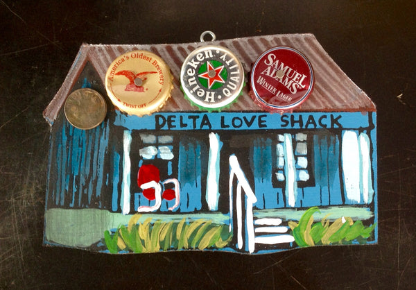 Tiny Love Shack (3/4 view)