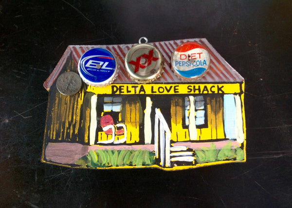 Tiny Love Shack (3/4 view)